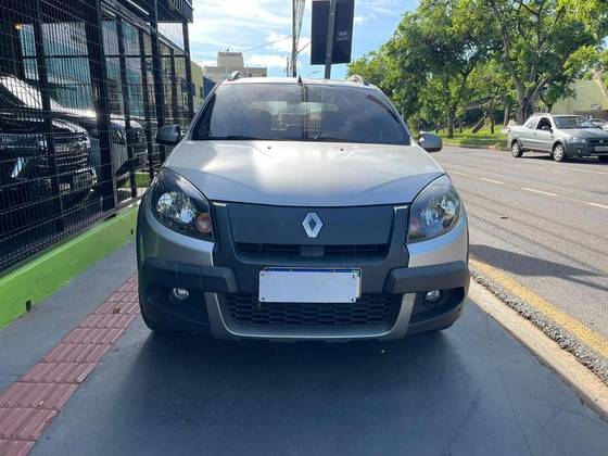 RENAULT SANDERO 1.0 AUTHENTIQUE 16V FLEX 4P MANUAL